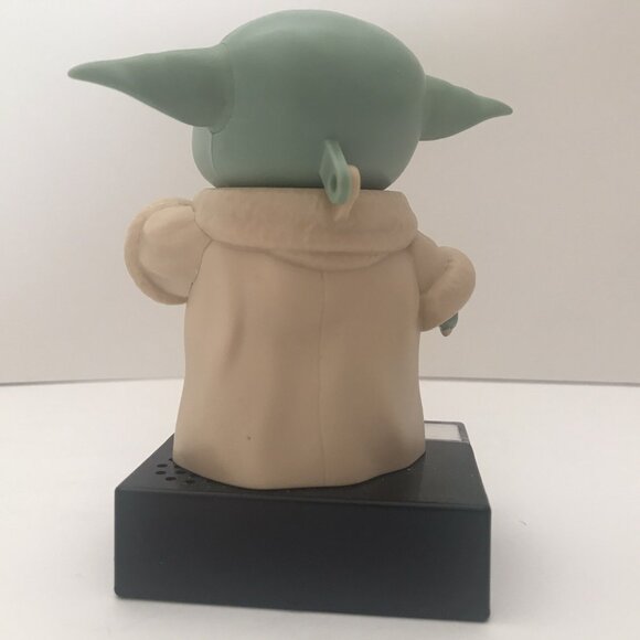 Star Wars Candy Dispensers BB8 and Baby Yoda Dispensers ONLY Baby Yoda has Sound - Picture 4 of 10